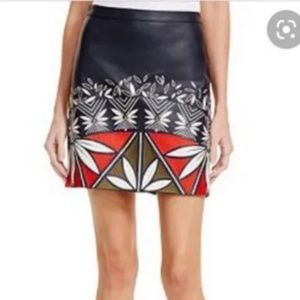 Excellent condition—Like New Tory Burch Leather Embroidered Skirt Size2